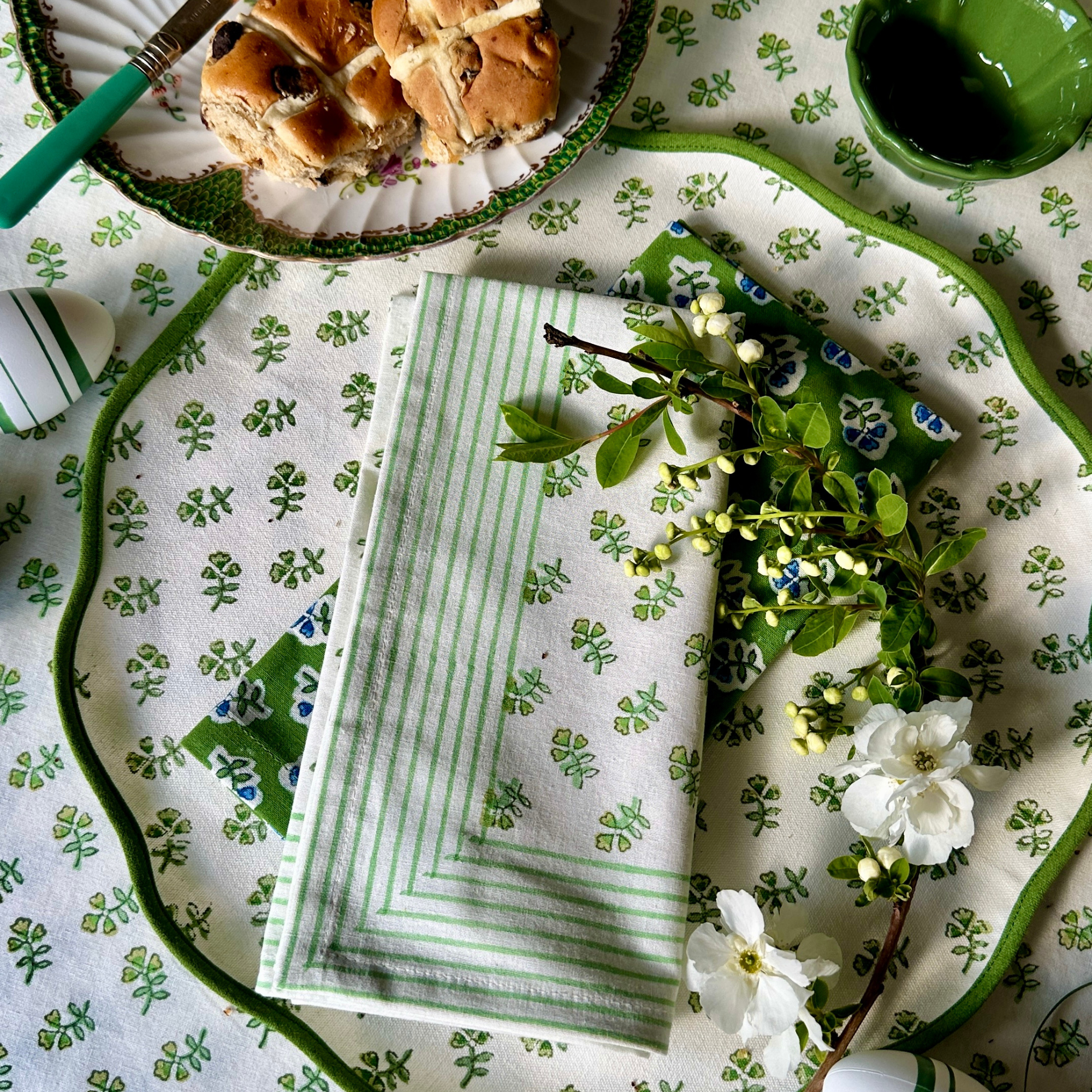 Green Ditsy Scallop Placemat