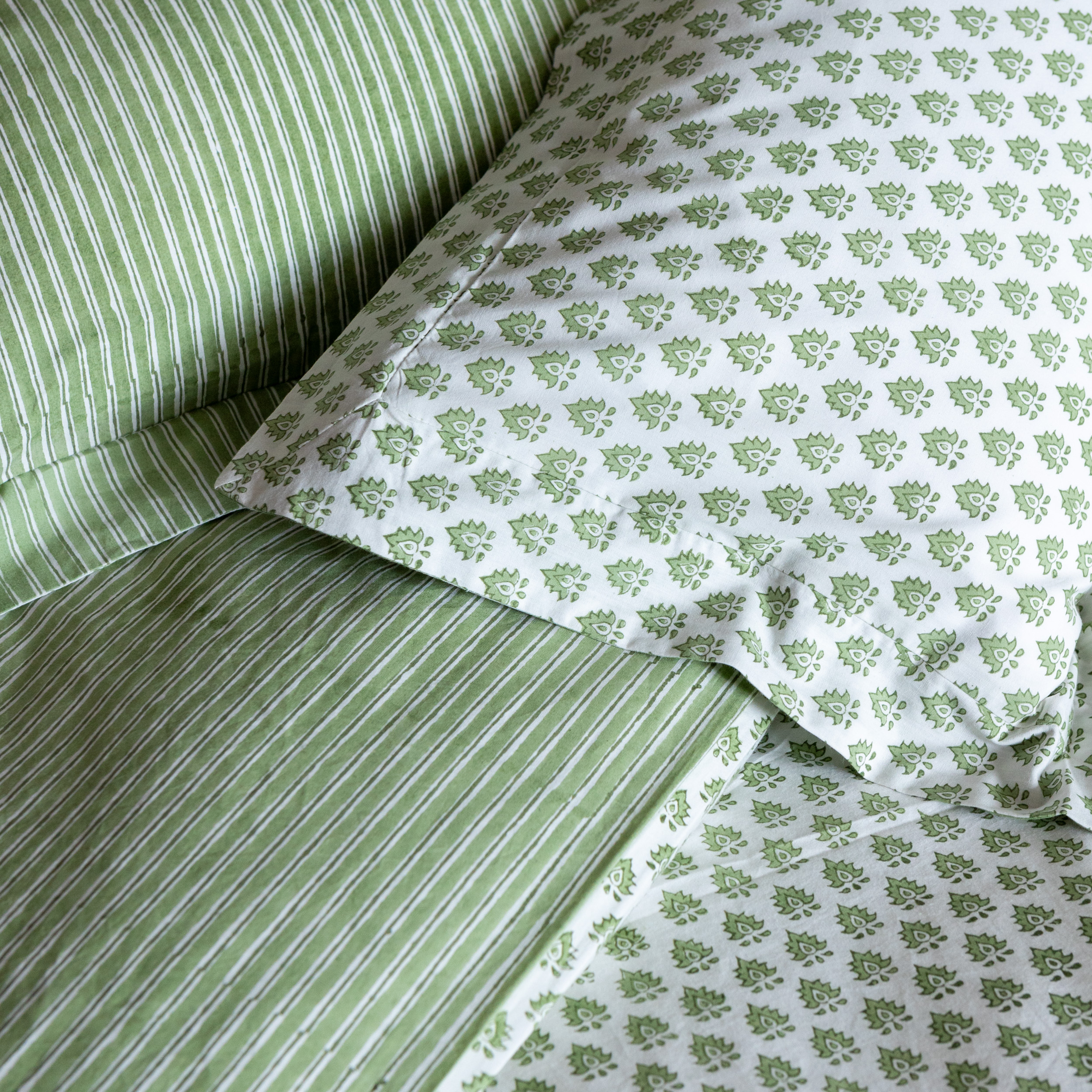 Green Pomily Duvet Cover