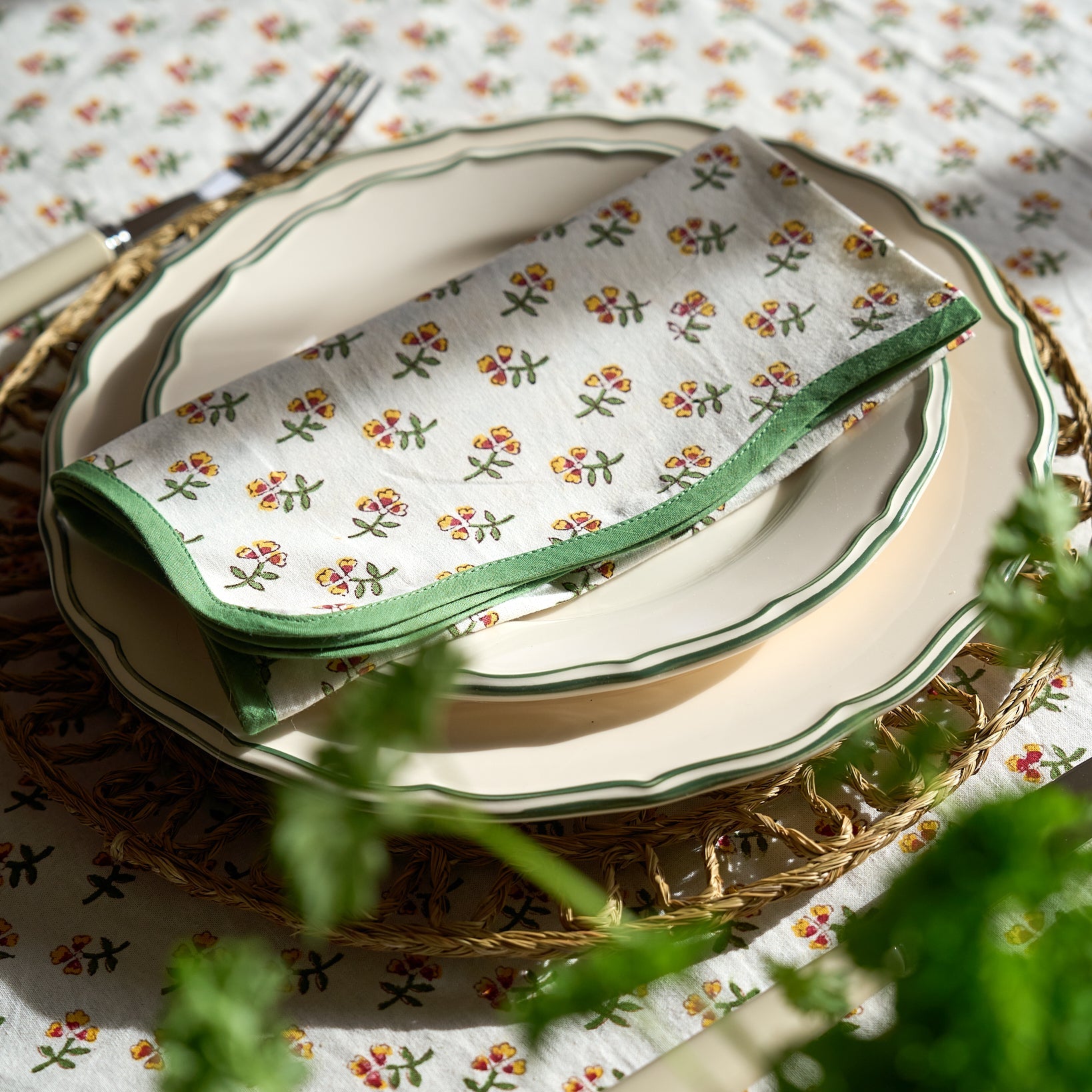 Green Scallop Yellow Ditsy Napkins - Set of 4