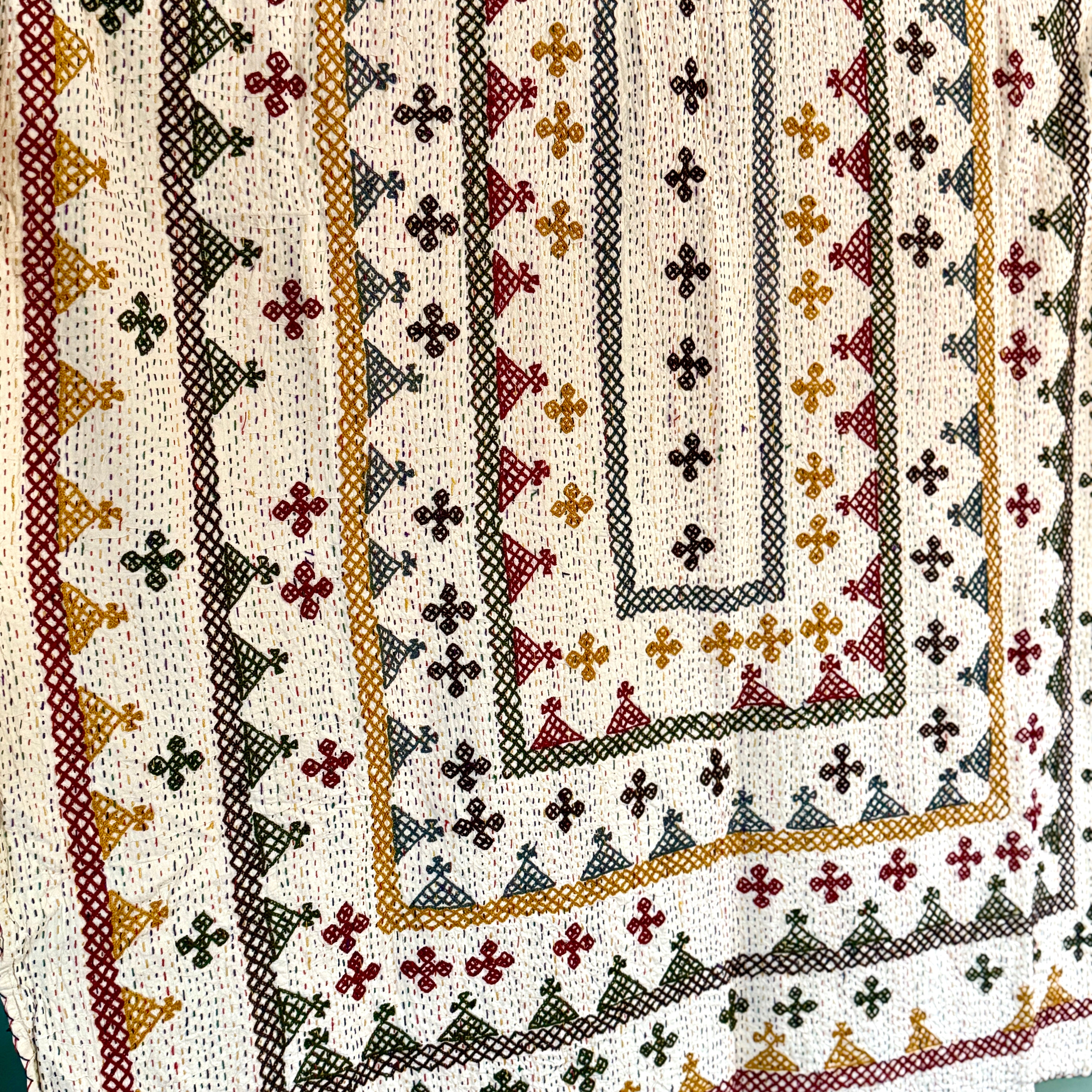 SINGLE KANTHA - RED, OCHRE, KHAKI, BROWN