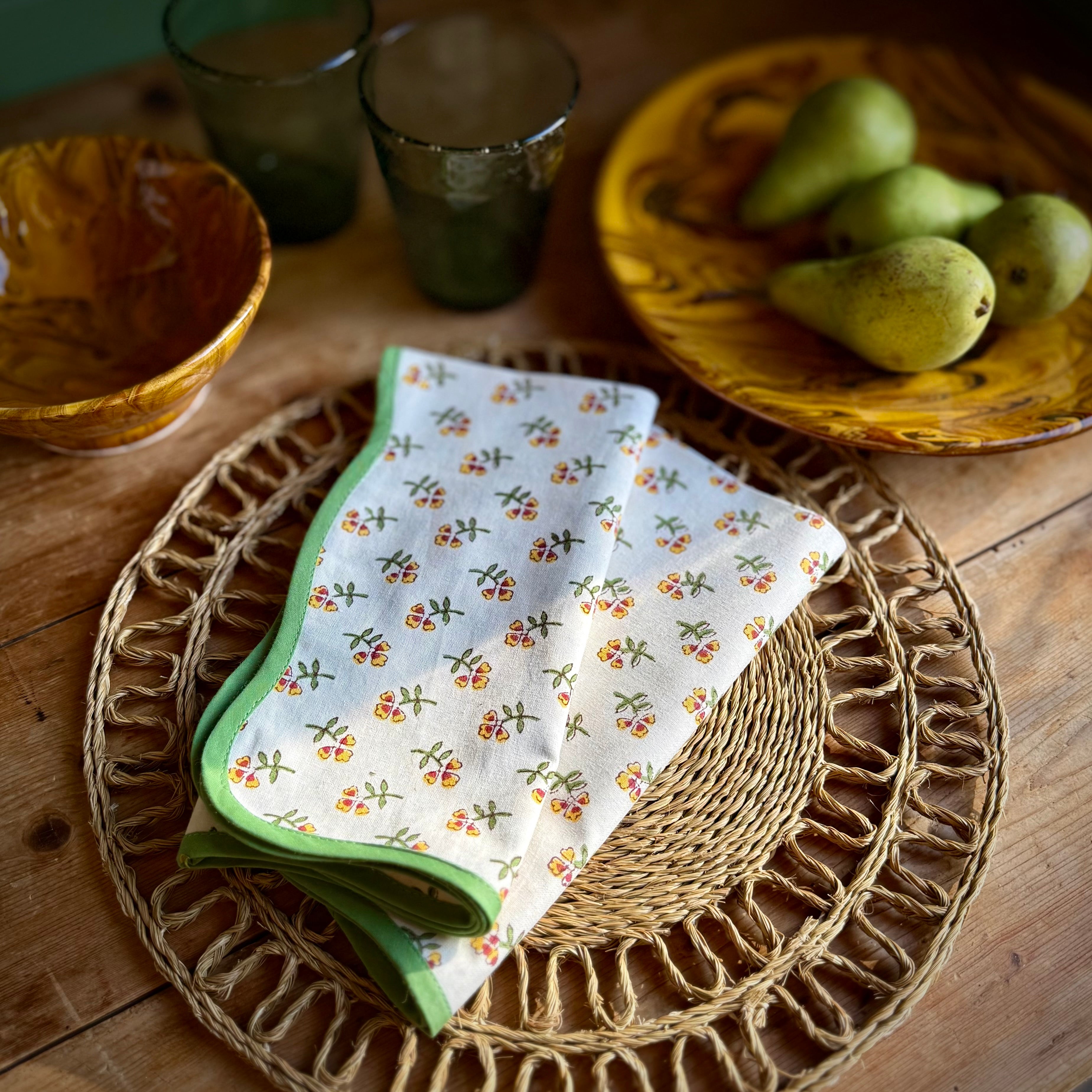 Green Scallop Yellow Ditsy Napkins - Set of 4