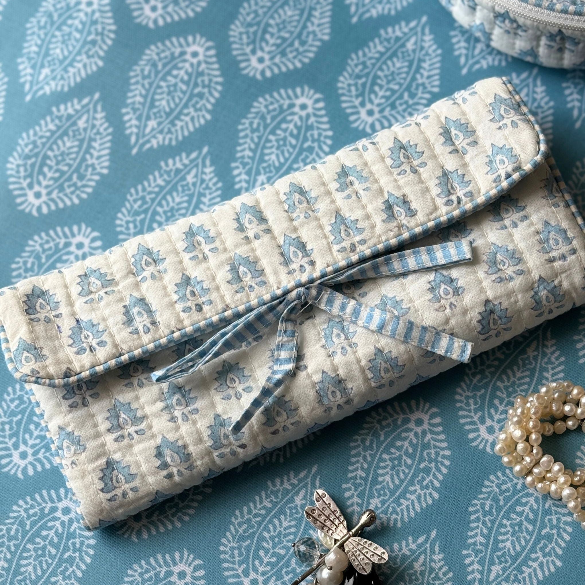 Blue Pomily Jewellery Roll