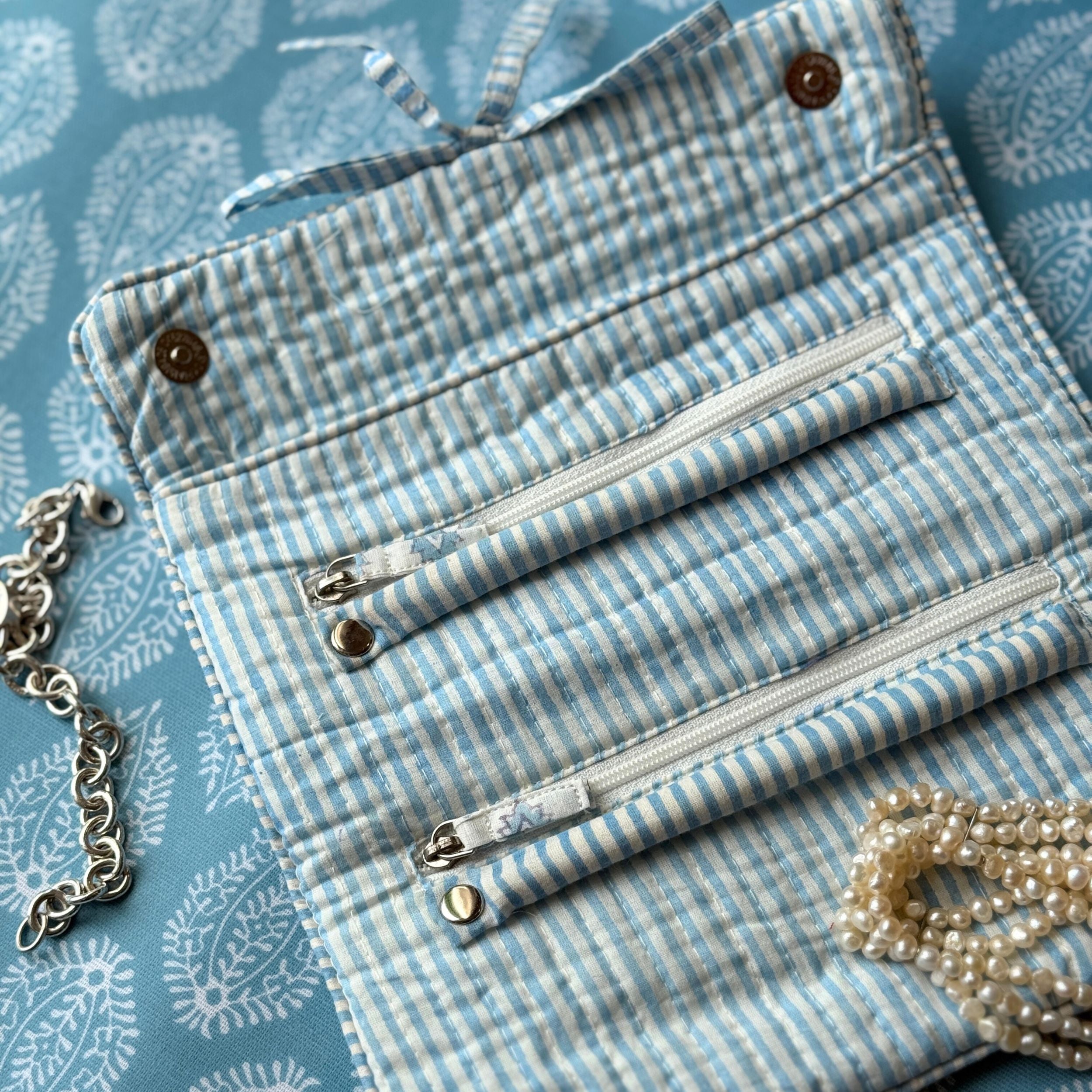 Blue Pomily Jewellery Roll