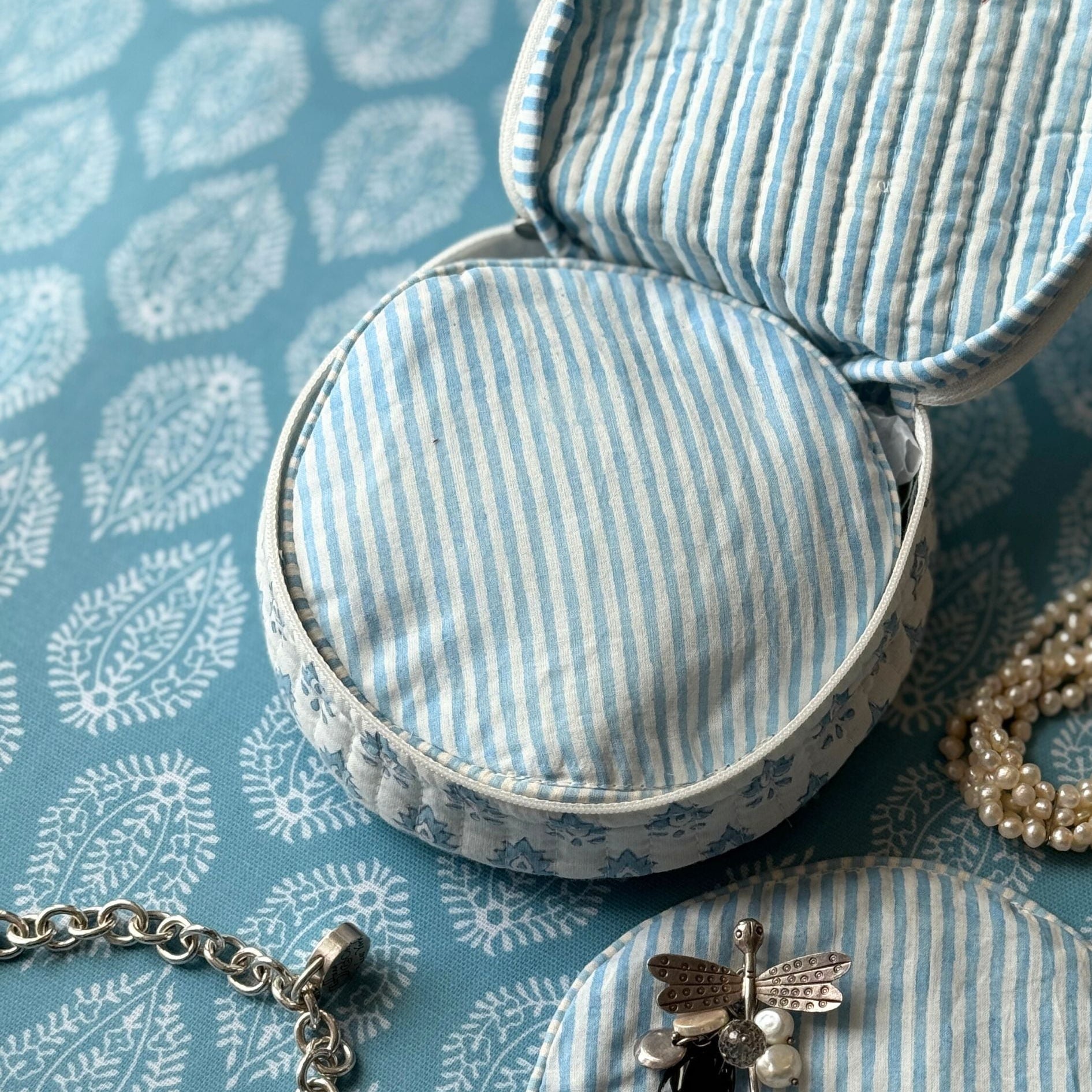 Blue Pomily Jewellery Pouch