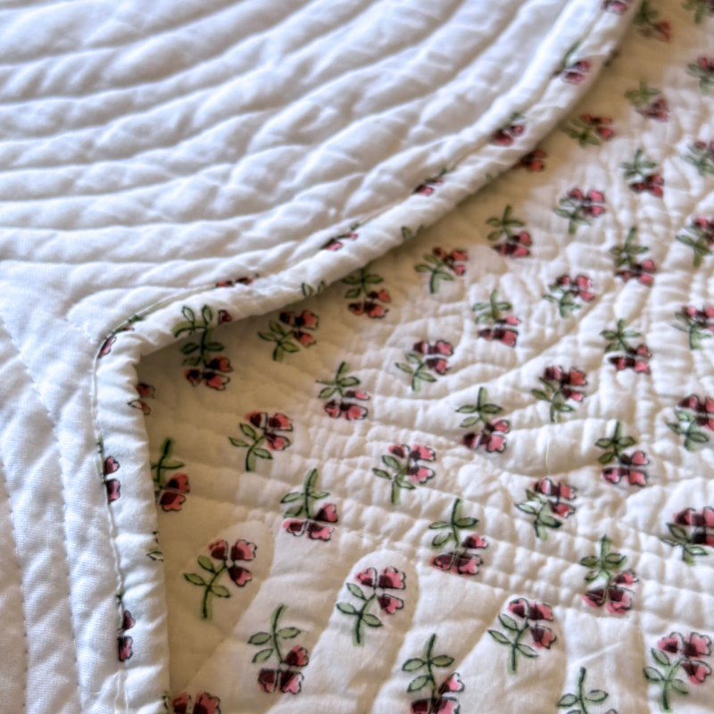 Pink Ditsy Scalloped Bedspread