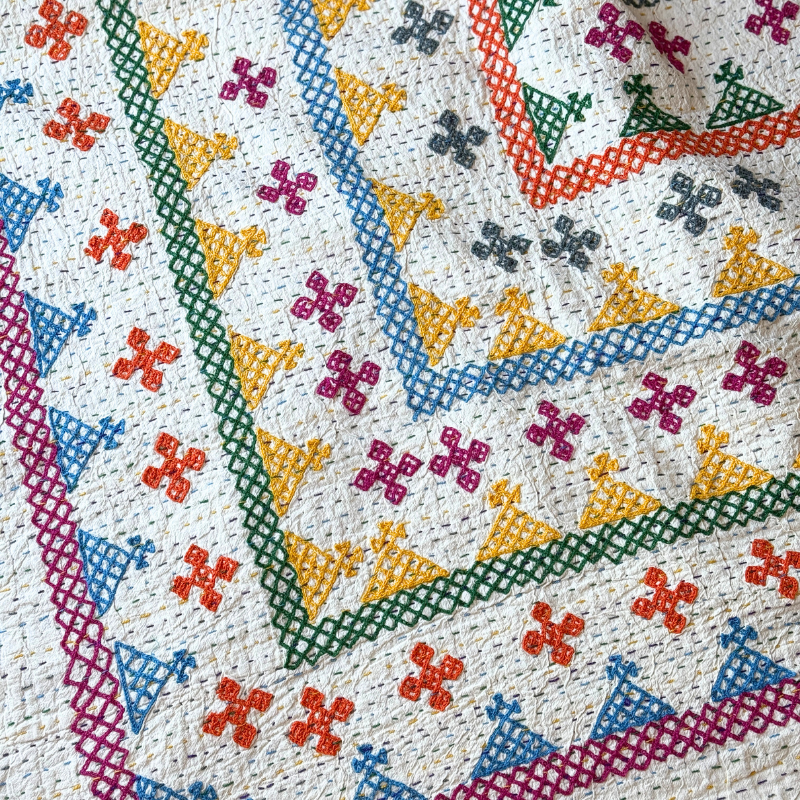 SINGLE KANTHA - PINK, BLUE, YELLOW, GREEN