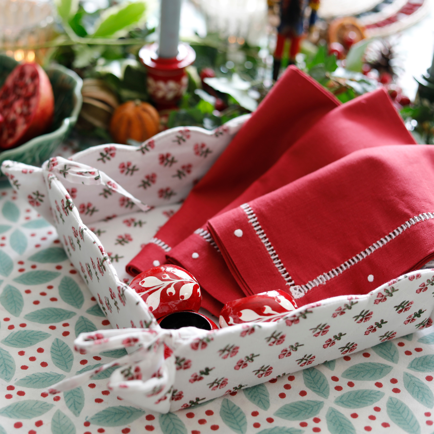 Red Linen Dot Napkin - Set of 4