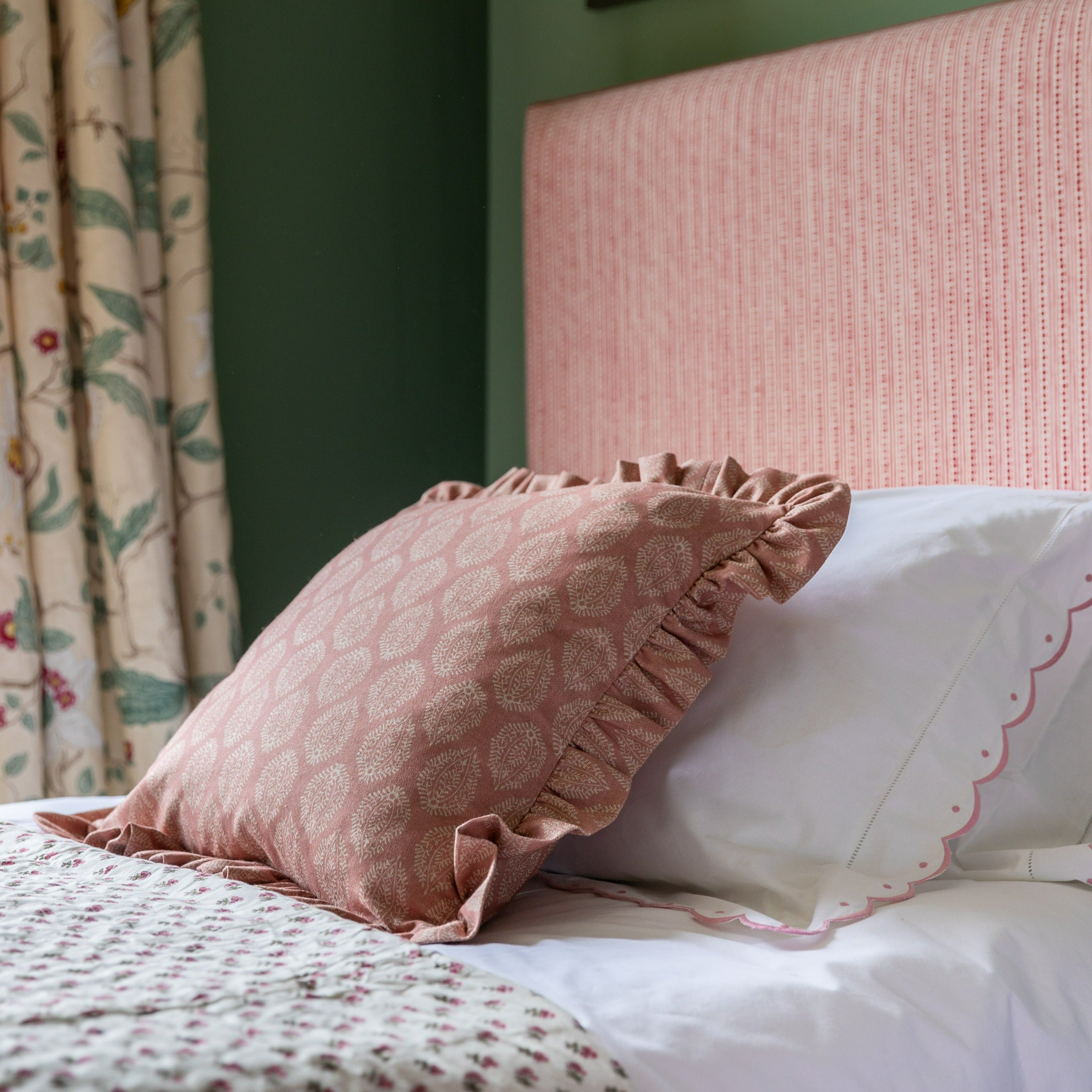 Leaf Linen Ruffle Cushions