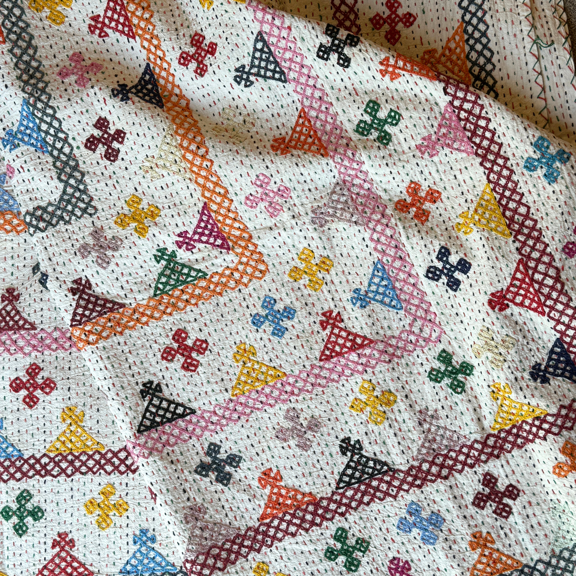 SINGLE KANTHA - MULTICOLOURED