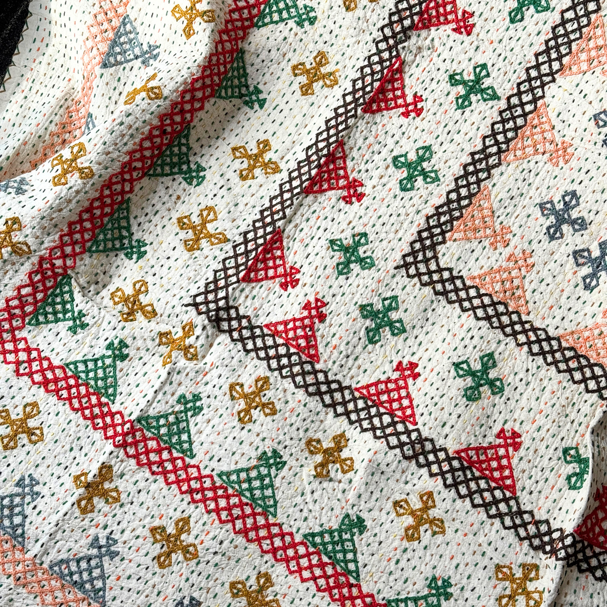 SINGLE KANTHA - PINK, GREY, YELLOW, RED, GREEN, CHOCOLATE