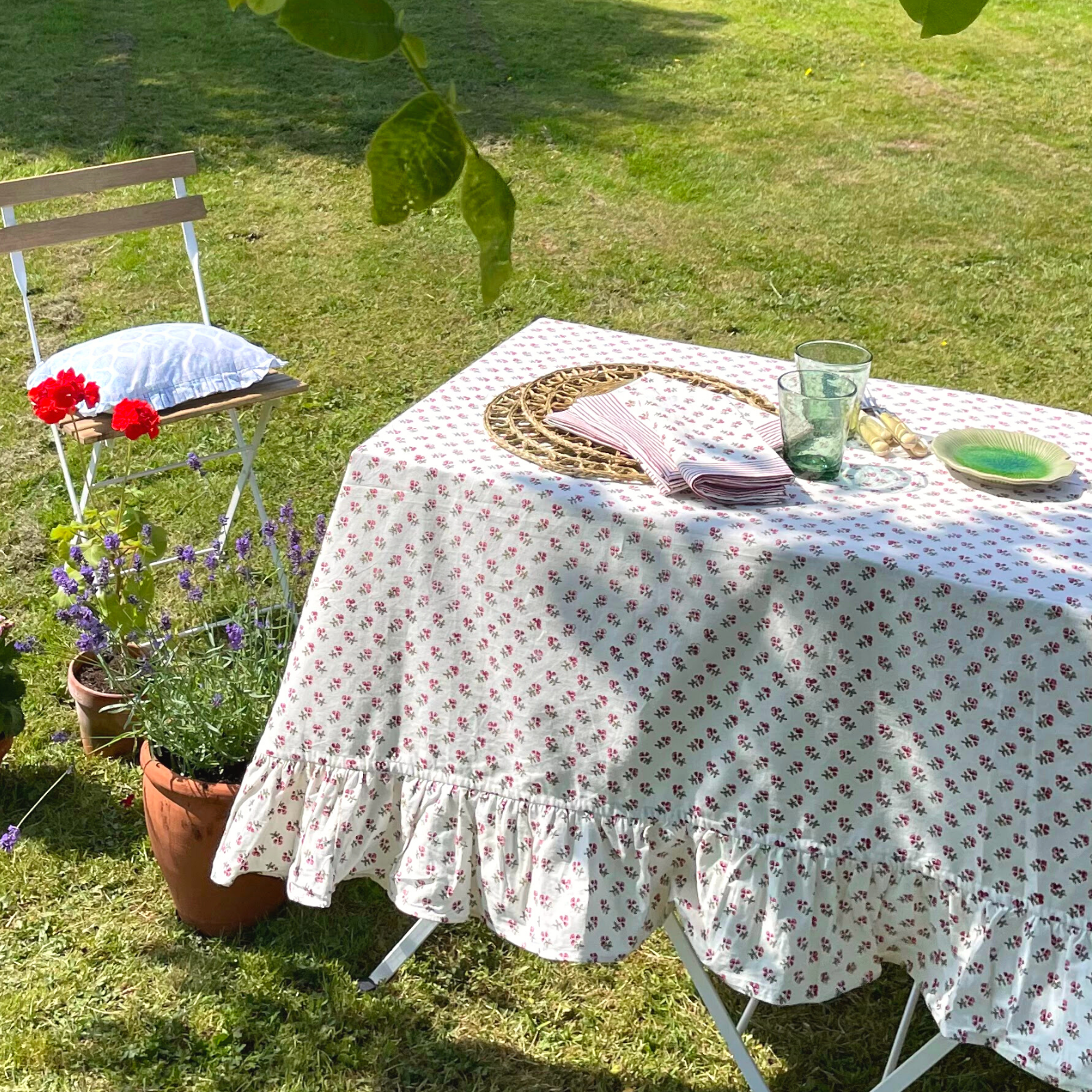 Pink Ditsy Ruffle Tablecloth