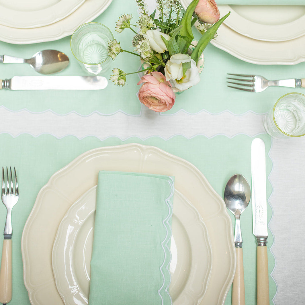 Green linen scallop edge napkin