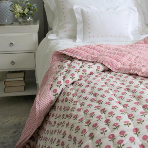 Pink Daisy Quilt
