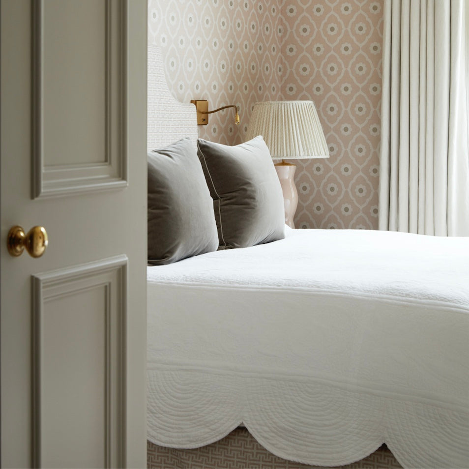 scalloped bedspread