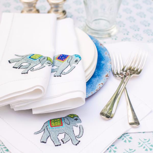 Napkins embroidered with elephants (assorted saddle and cap colours)