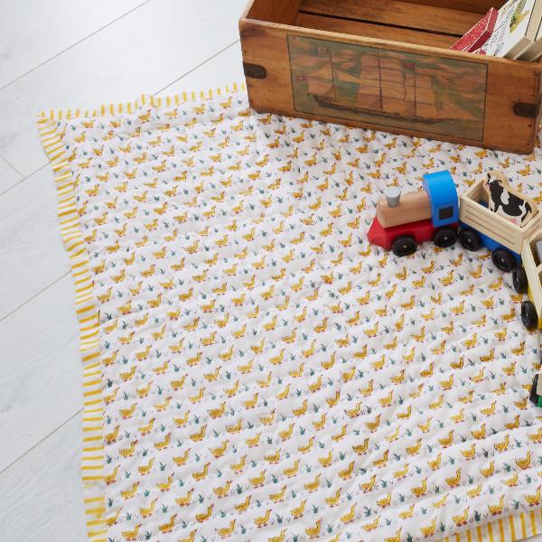 Yellow Ducks baby quilt