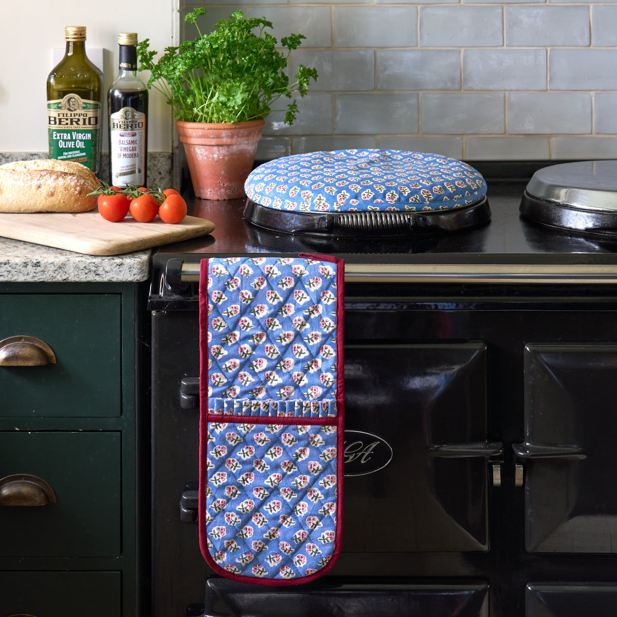 Azure Blue Ditsy Oven Gloves