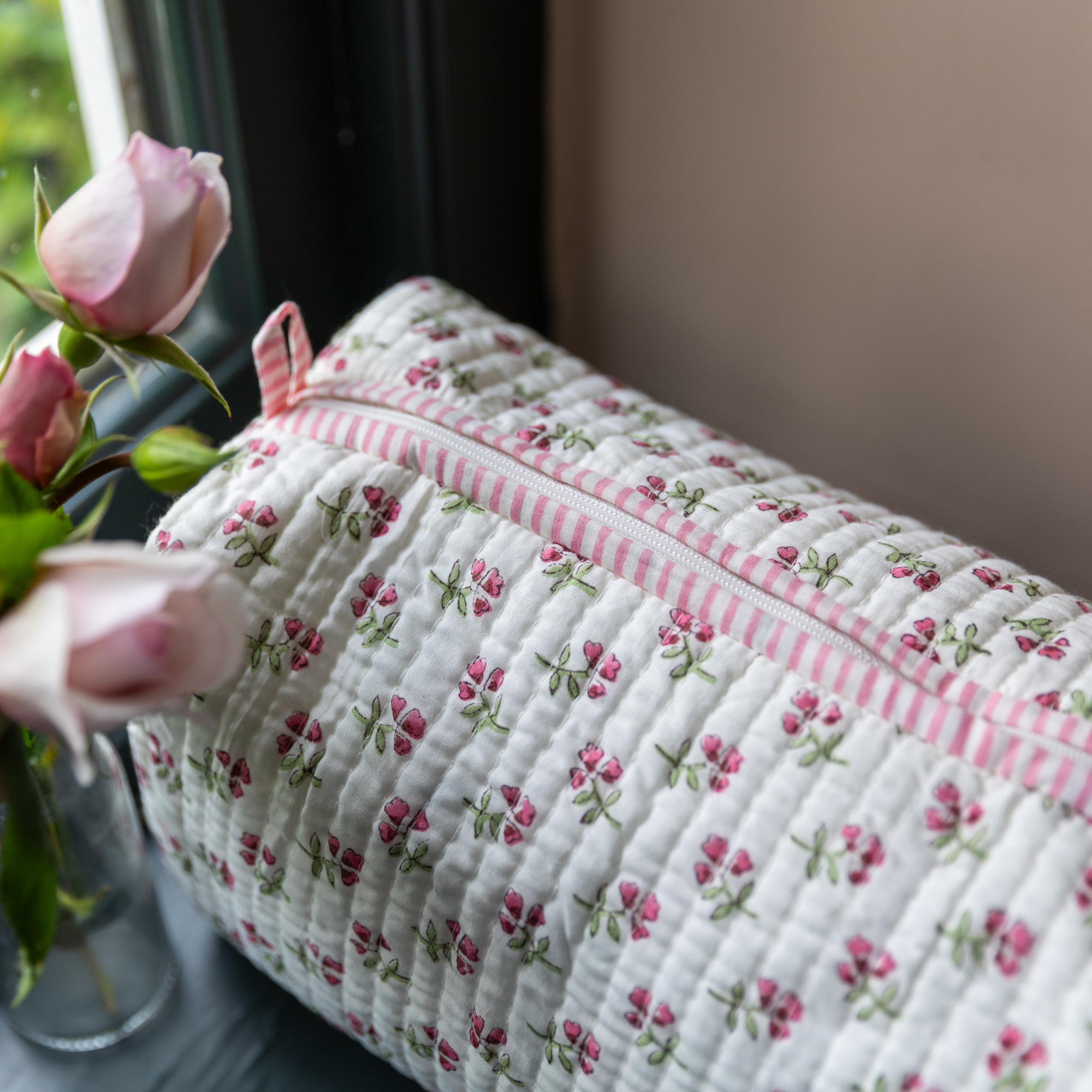 Pink Ditsy Wash Bag