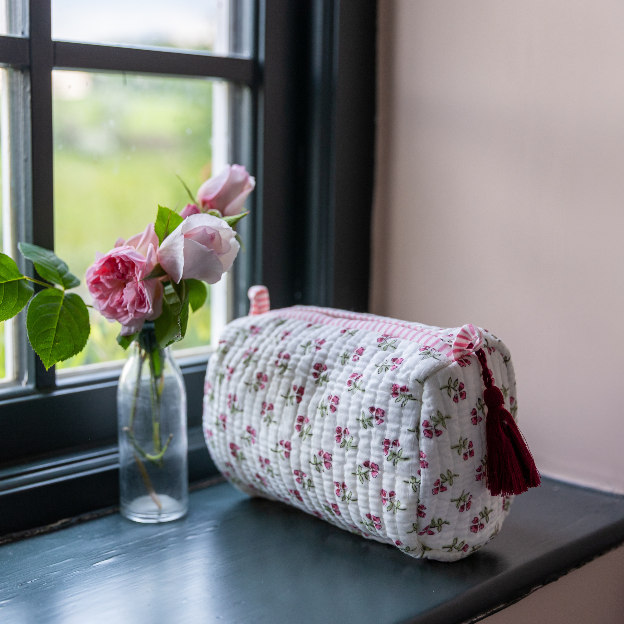 Pink Ditsy Wash Bag