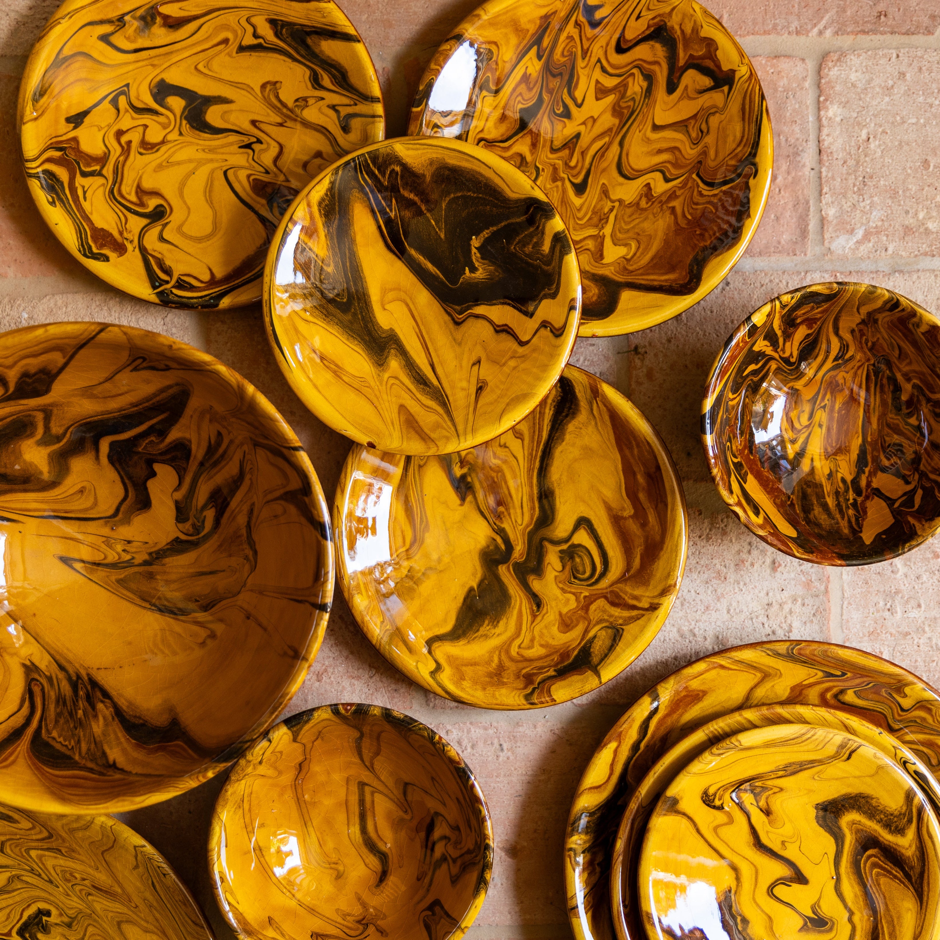 Medium Honey Marbled Plate