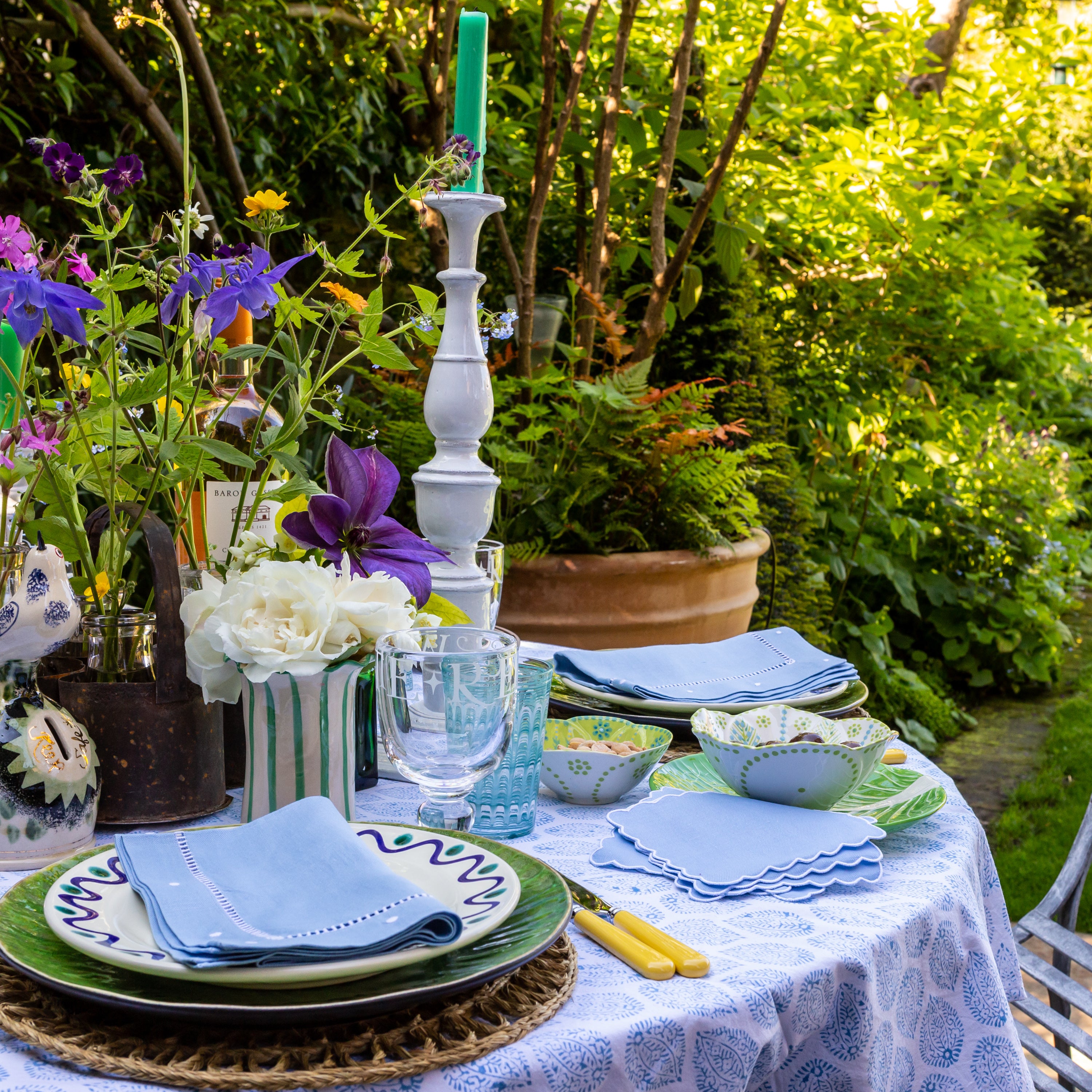 Blue leaf tablecloth