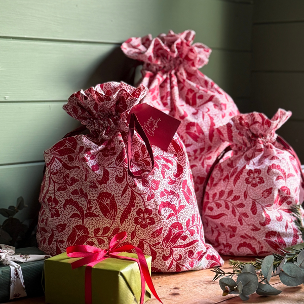 Gift Wrapping - Christmas