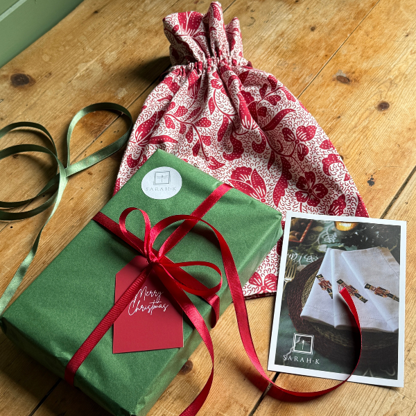 Gift Wrapping - Christmas