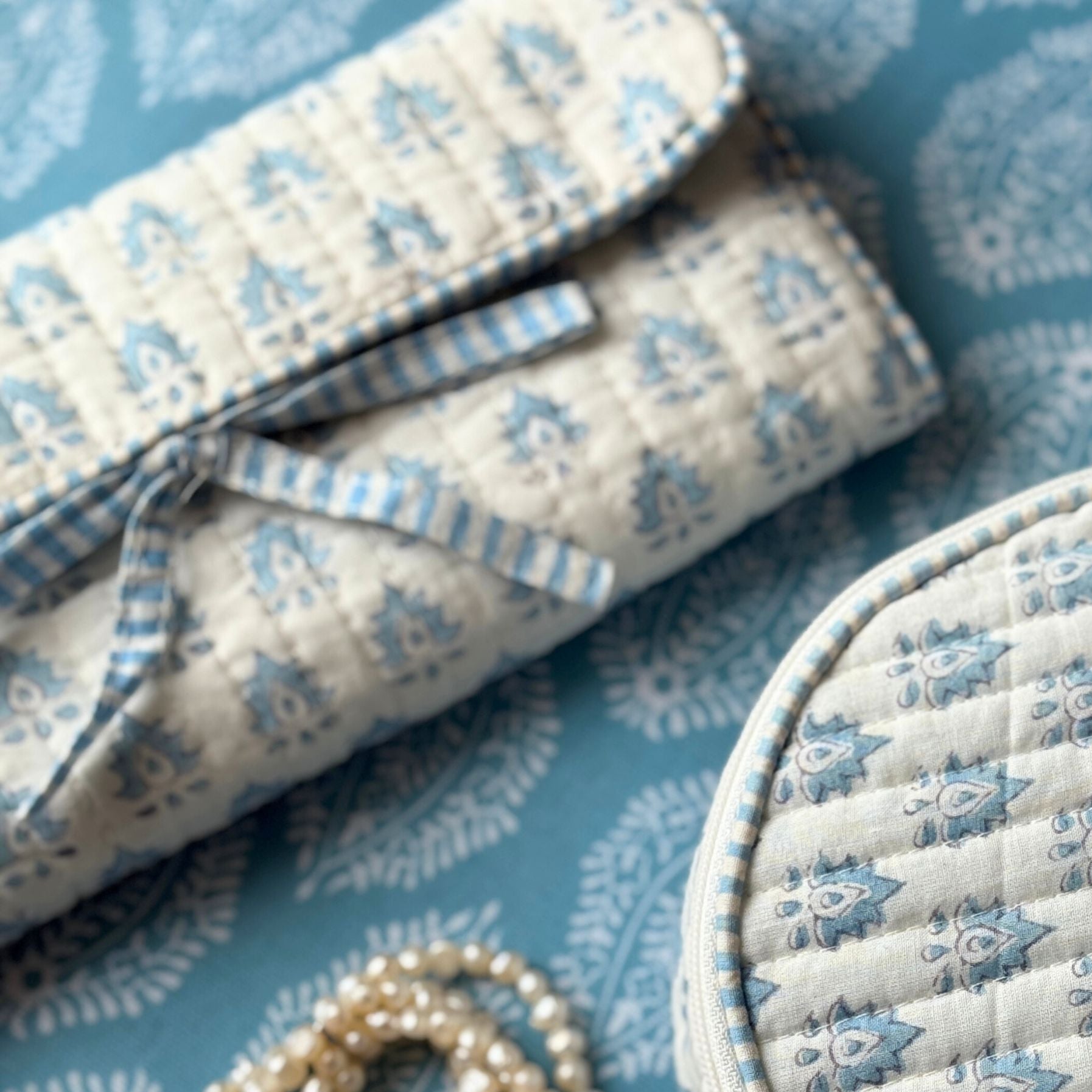 Blue Pomily Jewellery Roll