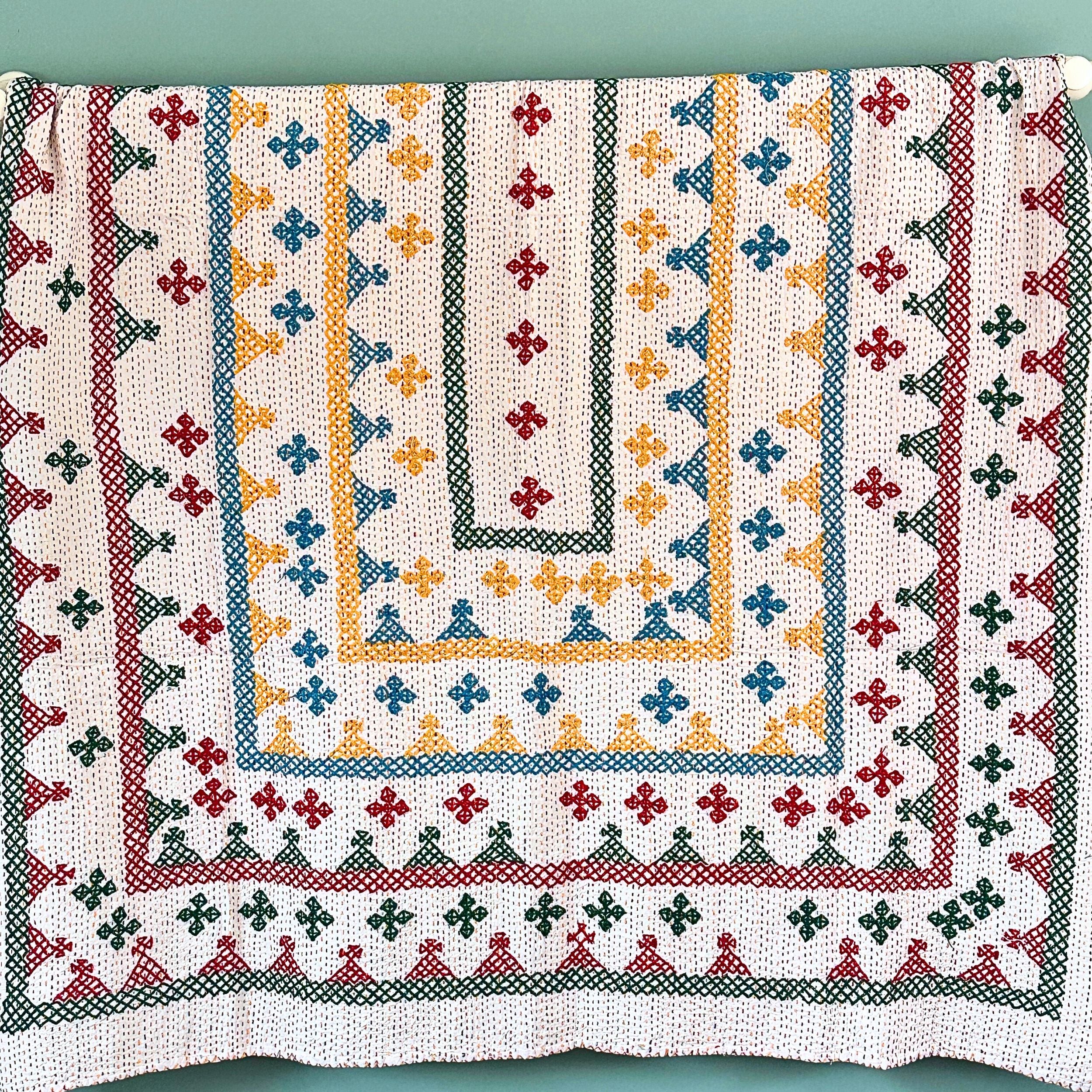 SINGLE KANTHA  - RED, GREEN, BLUE, YELLOW