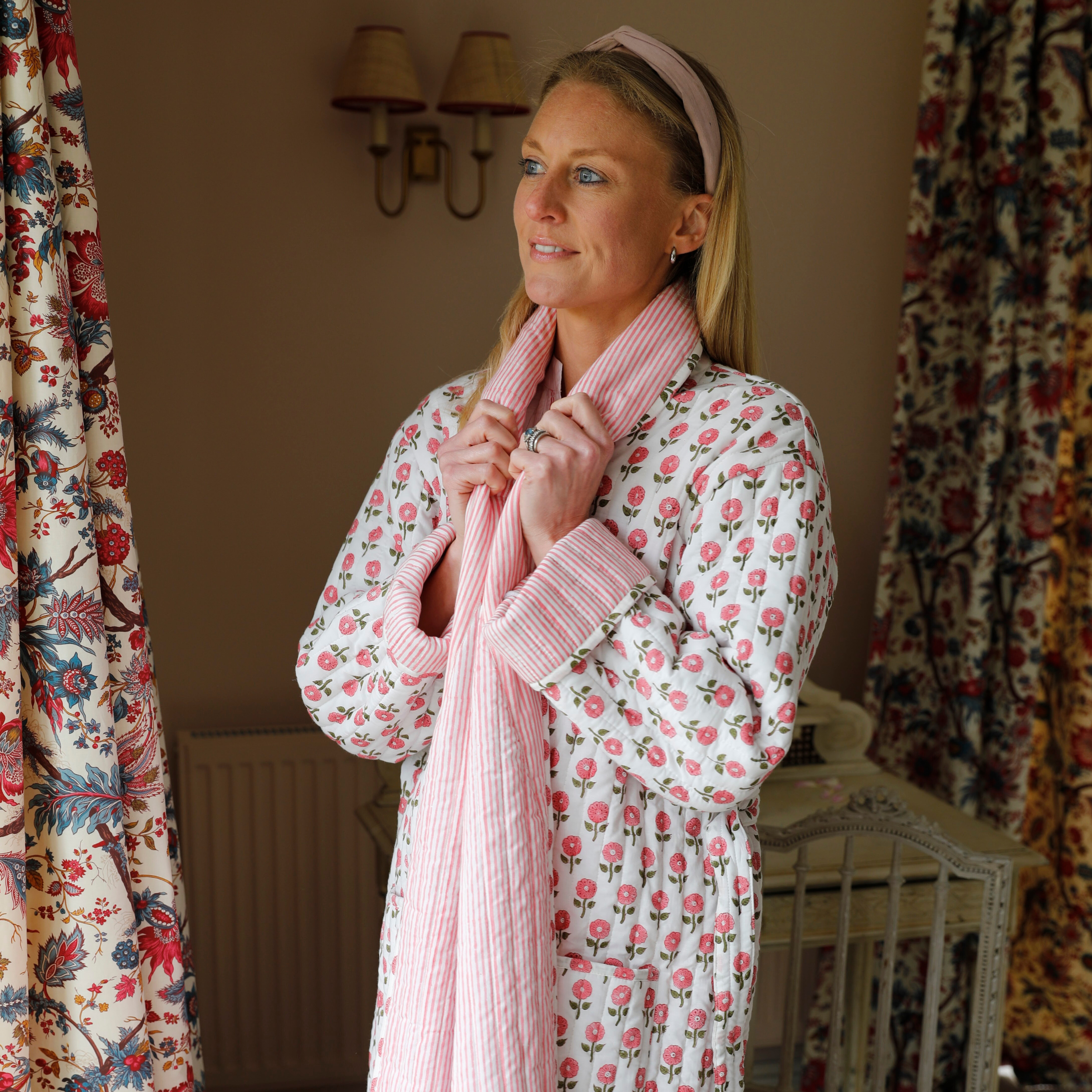 Adult Pink Daisy Dressing Gown