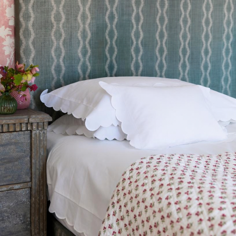 White Scallop Pillowcase