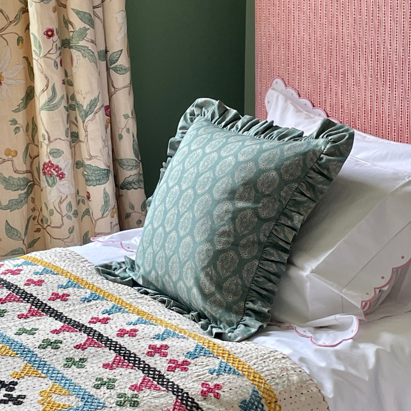Leaf Linen Ruffle Cushions