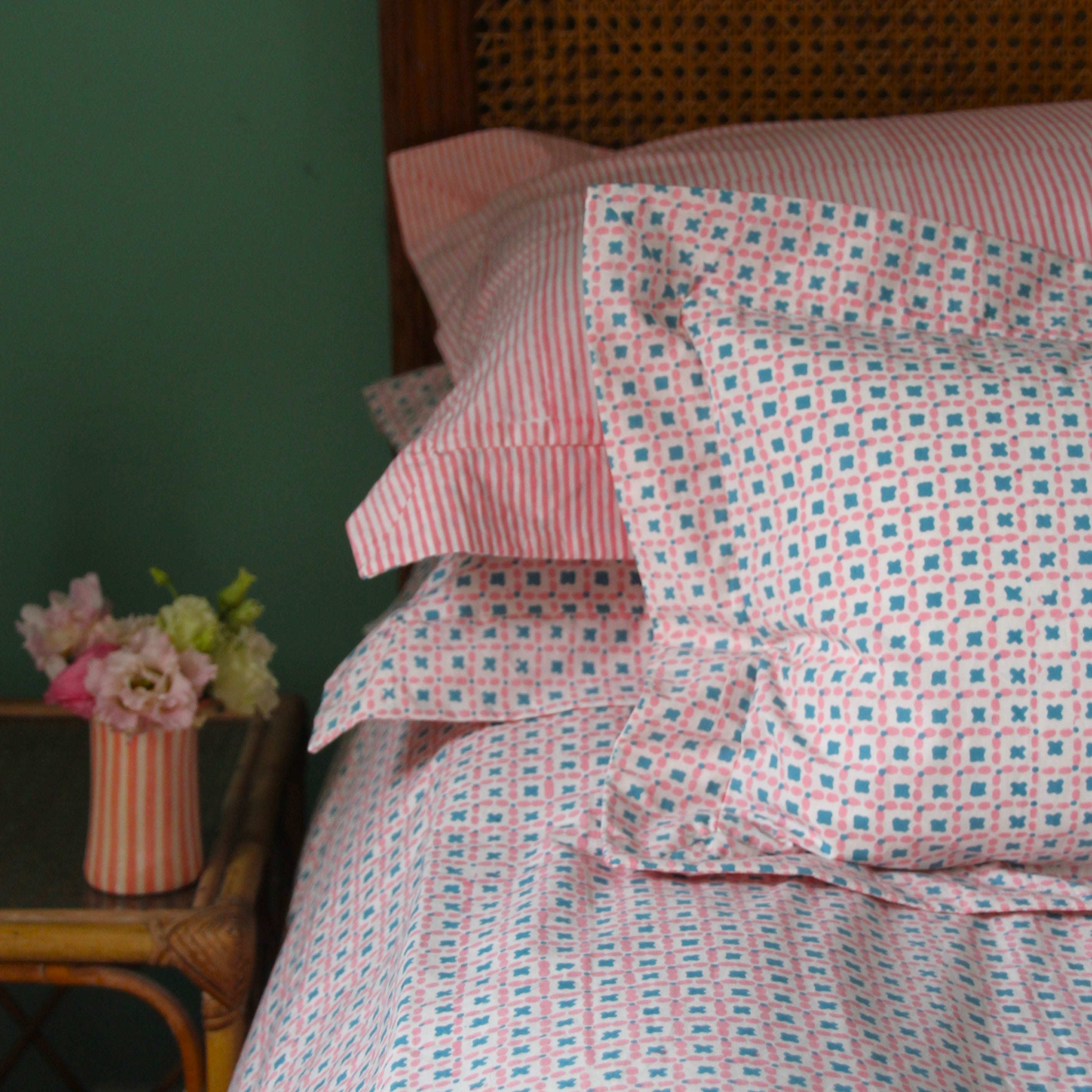 Pink Criss Cross Pillowcase