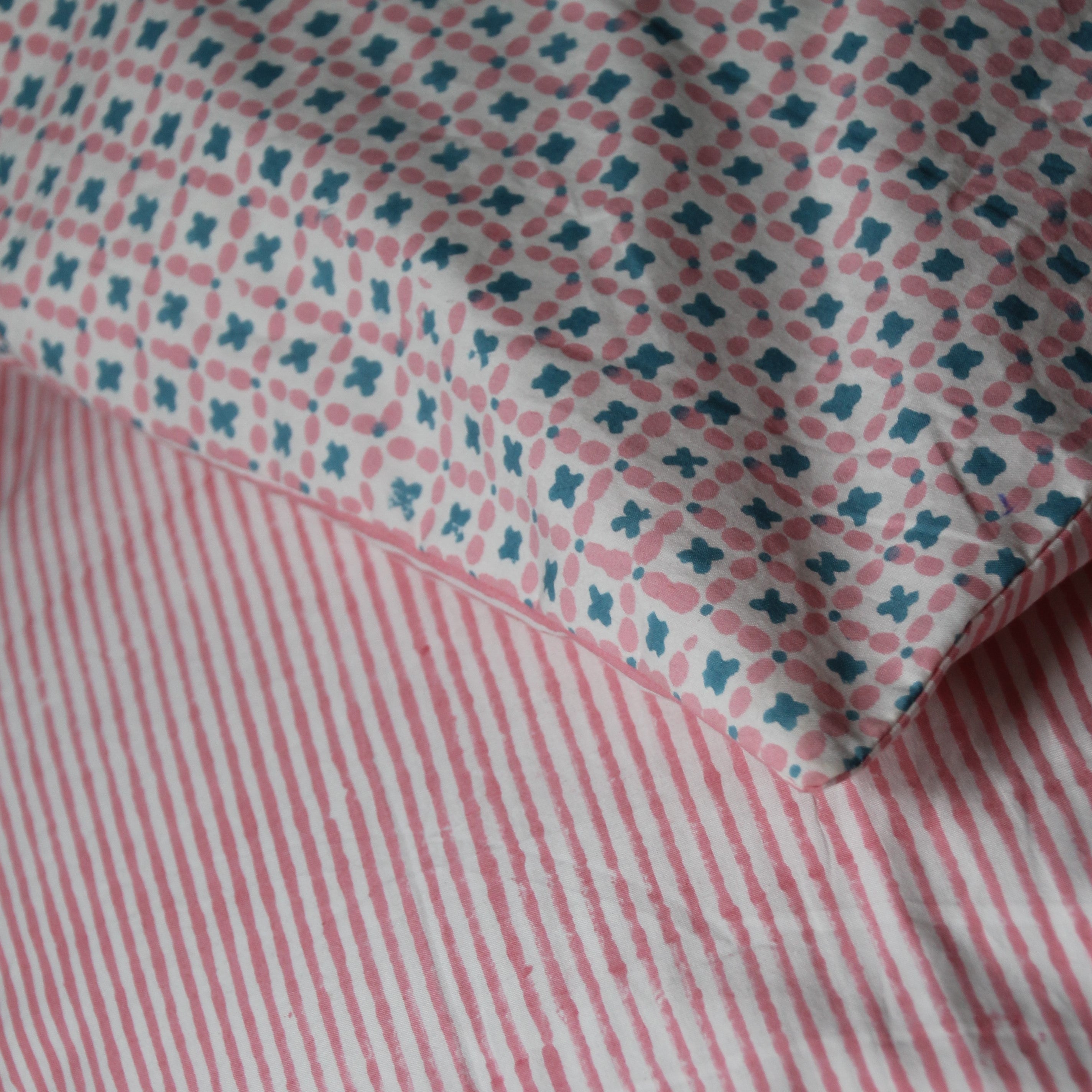 Pink Criss Cross Duvet Cover