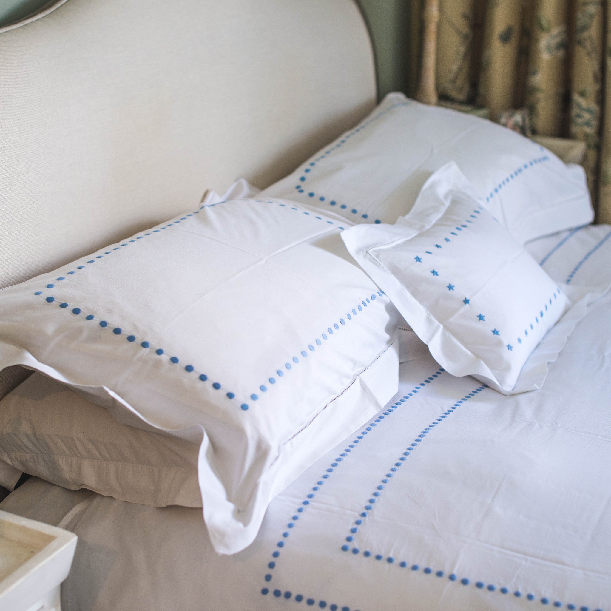 Blue dots Cotton Embroidered duvet cover