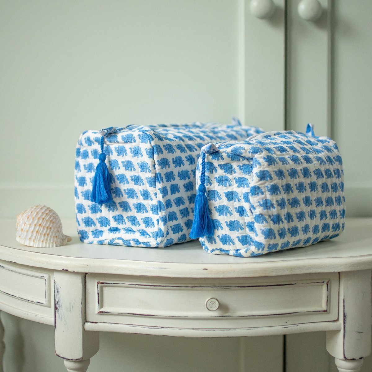 Blue elephant wash bag
